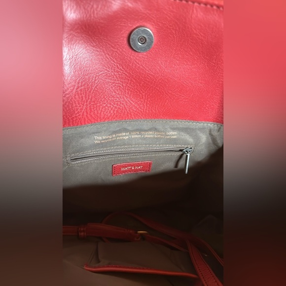 MATT & NAT BAXTER VEGAN TOTE BAG - DWELL BRICK RED VEGAN CRUELTY FREE RECYCLED - Picture 9 of 16